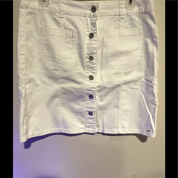 Tommy Hilfiger Dresses & Skirts - Tommy Hilfiger Skirt Button Front NWT